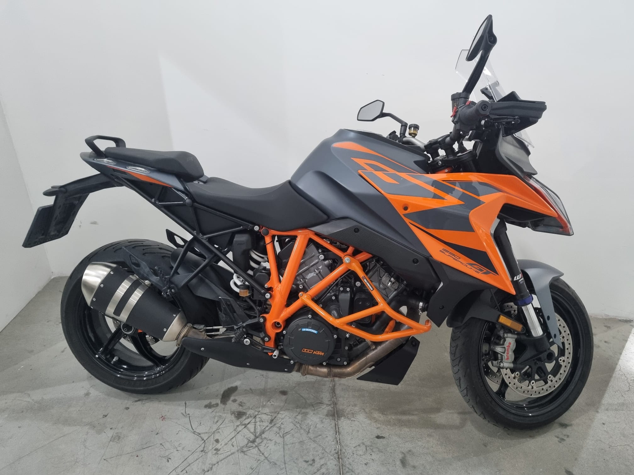KTM 1290 SUPER DUKE GT, orange 2024
